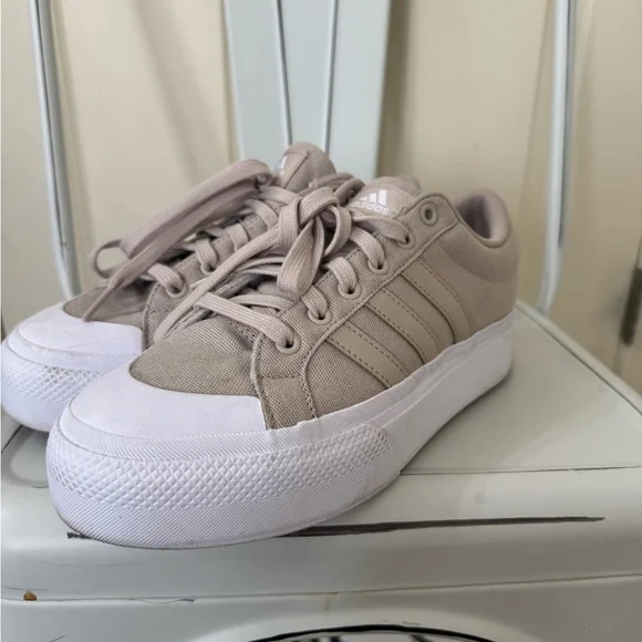 adidas Women's Athletic Shoes in Beige and White - Picture 2 of 4